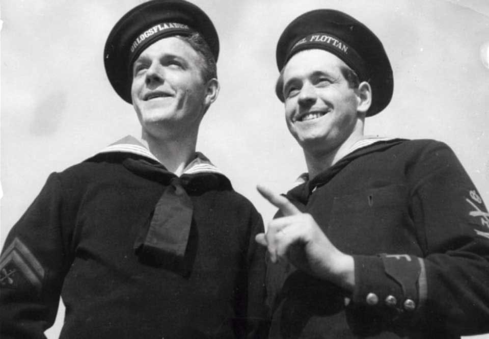 En dansk och en svensk matros En dansk och en svensk matros