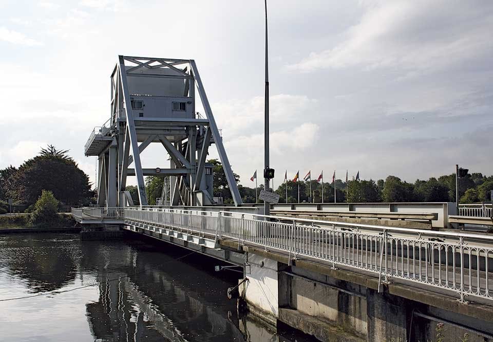 Pegasus Bridge i dag. Pegasus Bridge i dag.