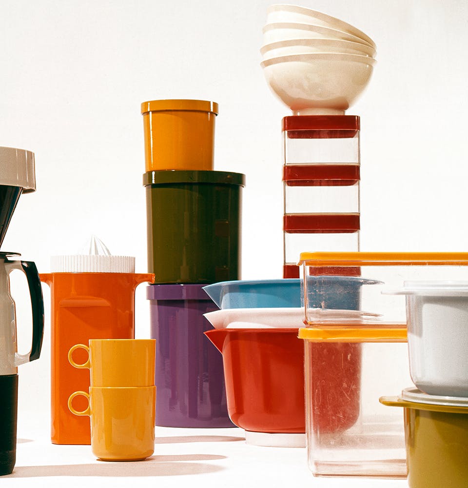 plast husgerad Husgeråd i plast från 1960-talet