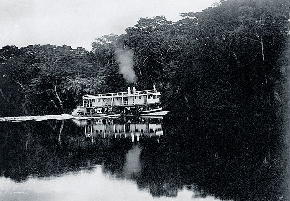 Ångbåt på Lulanga, en biflod till Kongofloden.
