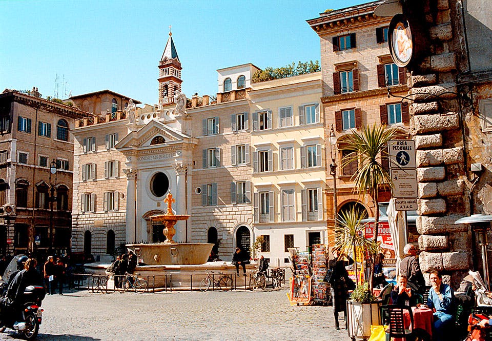Casa di Santa Brigida (Birgittahuset) i Rom där hon bodde från 1354 fram till sin död 1373. Huset hyser Roms Birgittakyrka.