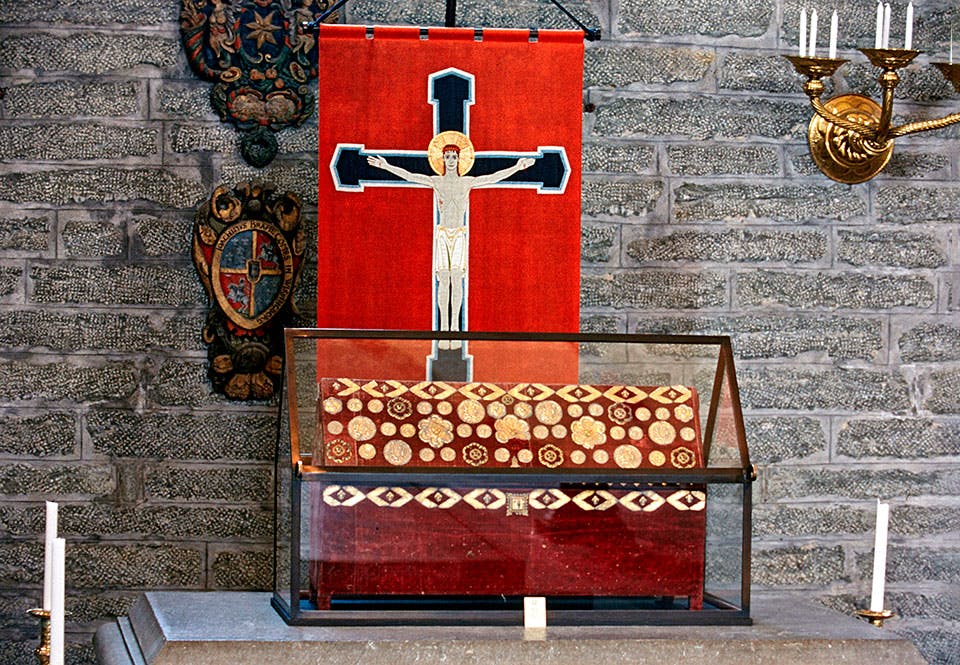 Relikskrin i Vadstena kloster­kyrka.