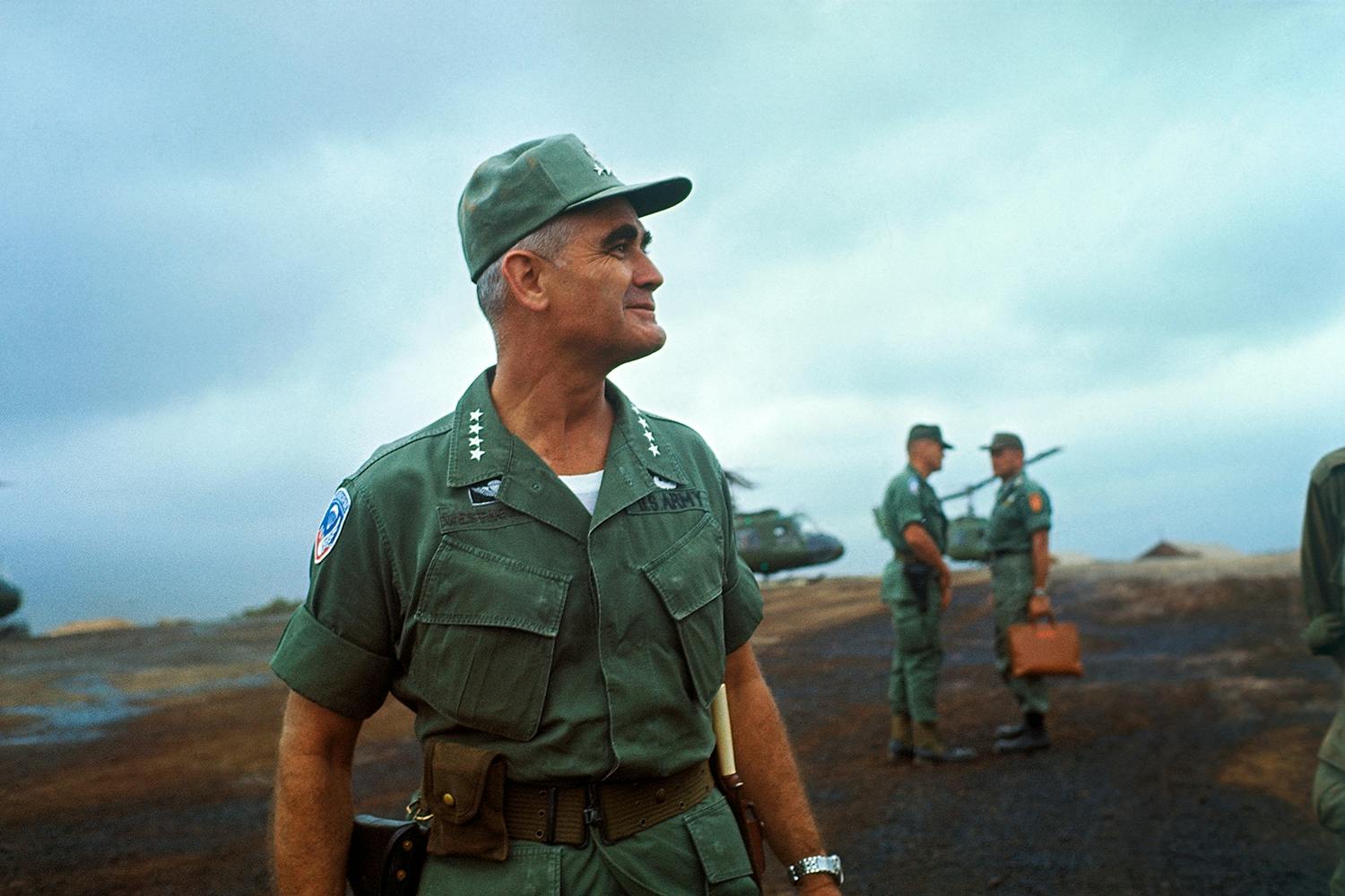 William C Westmoreland, chef för MACV (Military Assistance Command Vietnam) under Vietnamkriget.