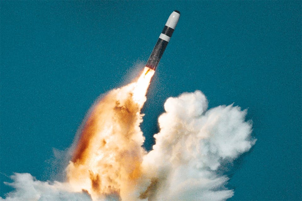 tridentrobot avfyrad fran ubat