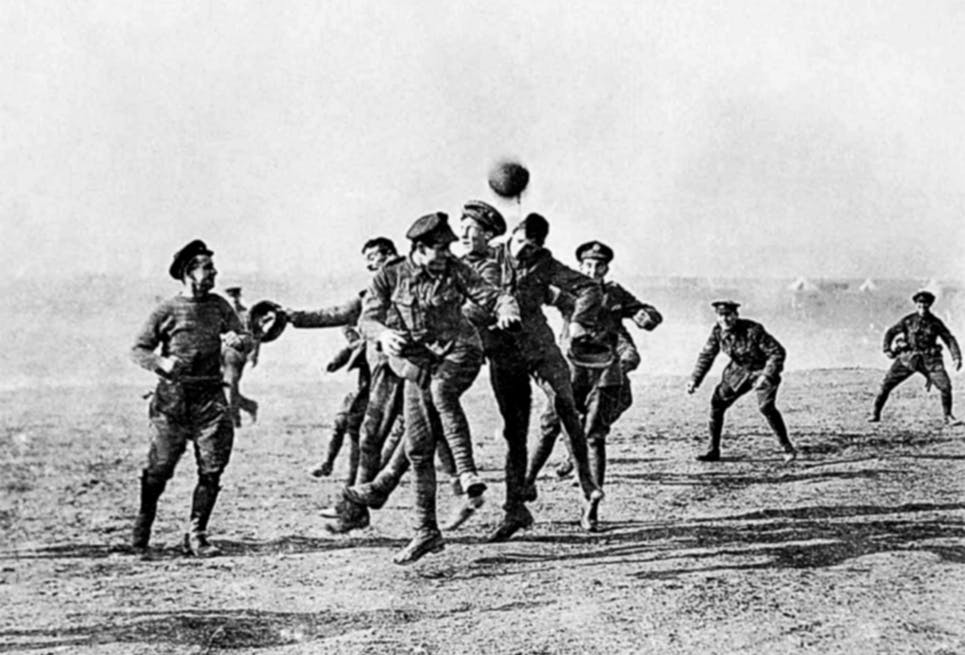 brittiska officerare fotboll