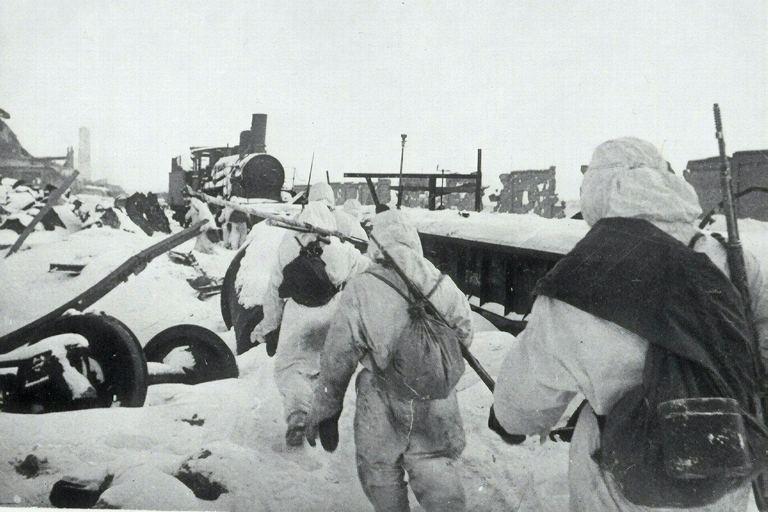 sovjetisk framryckning i stalingrad 1943