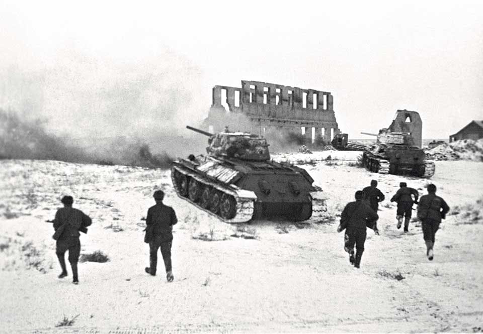 Sovjetiska T-34/76 stridsvagnar ur 57. armén