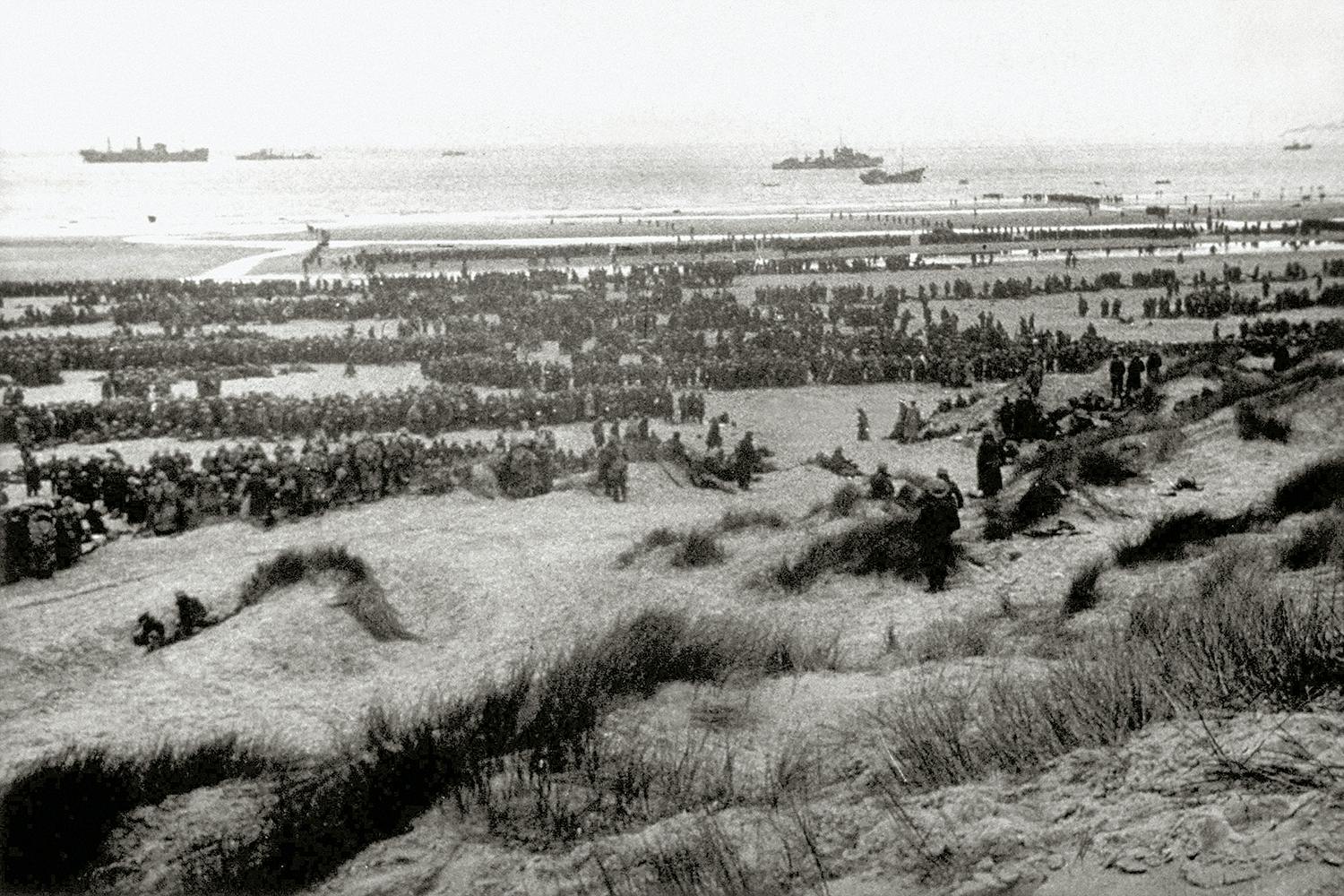 evakueringen i dunkerque stranden fylld med soldater operation dynamo