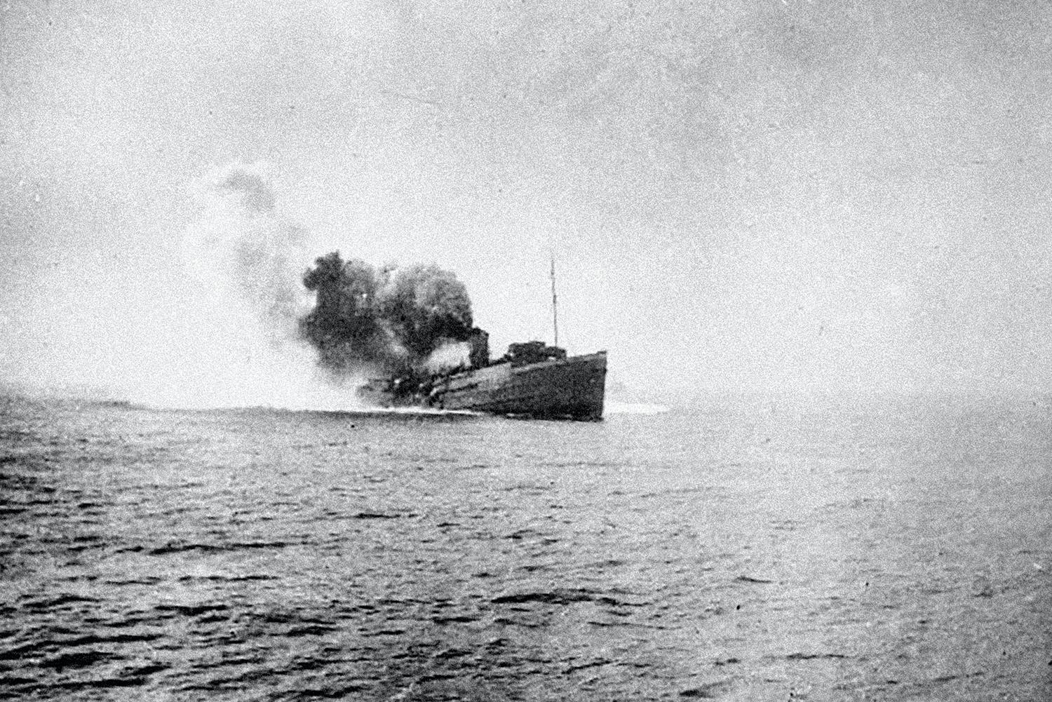 dunkirk monas queen sanks operation dynamo