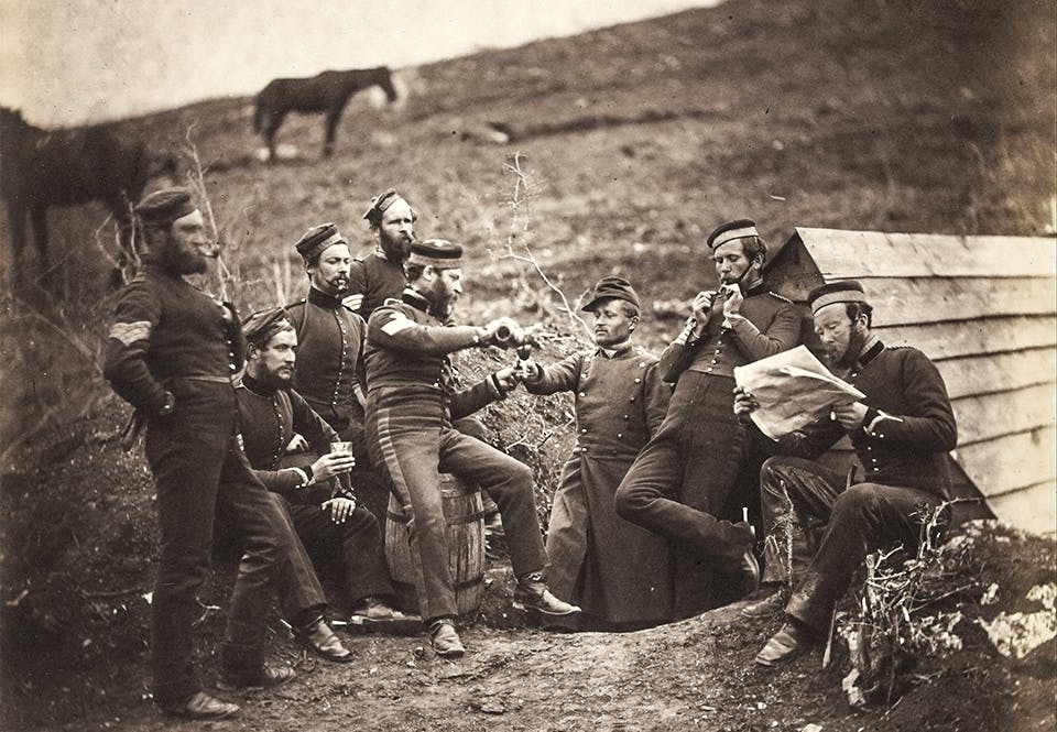 roger fenton krimkriget franska och brittiska soldater lager