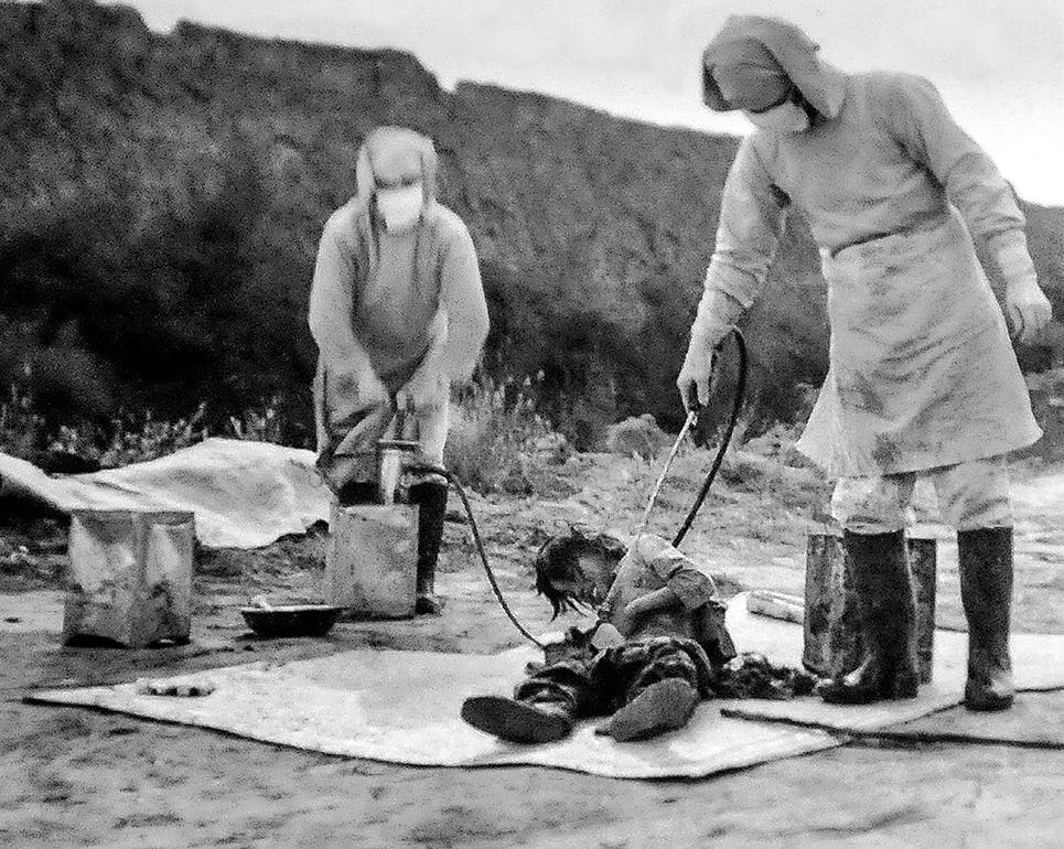 forskare test bakterier pa manniskor harbin 1940