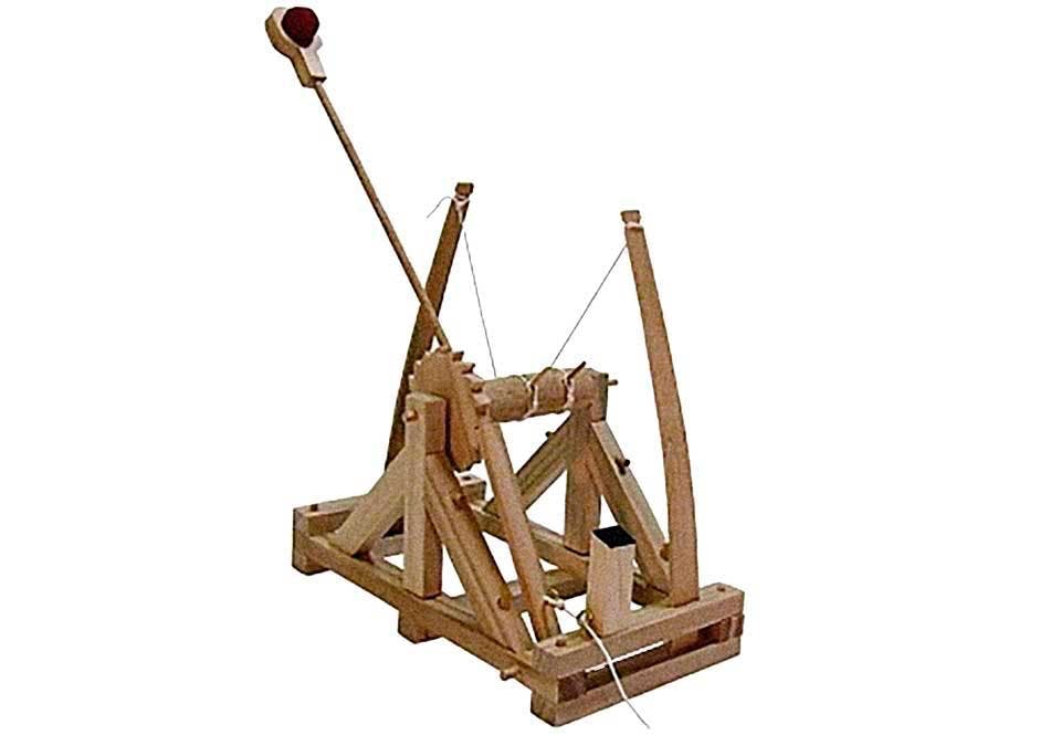 Fjäderspänd kastmaskin