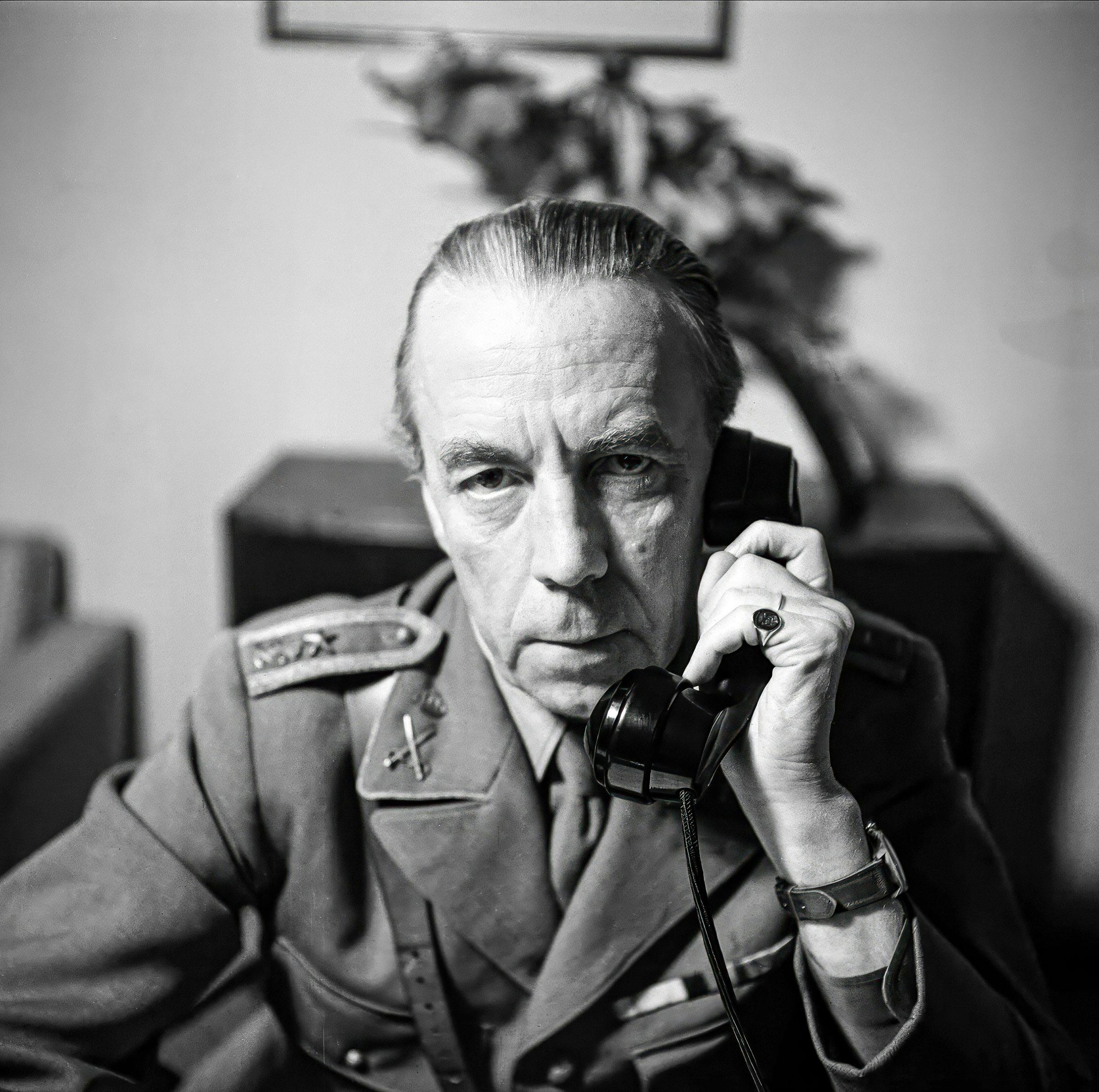 Folke Bernadotte räddade fångar under andra världskriget.