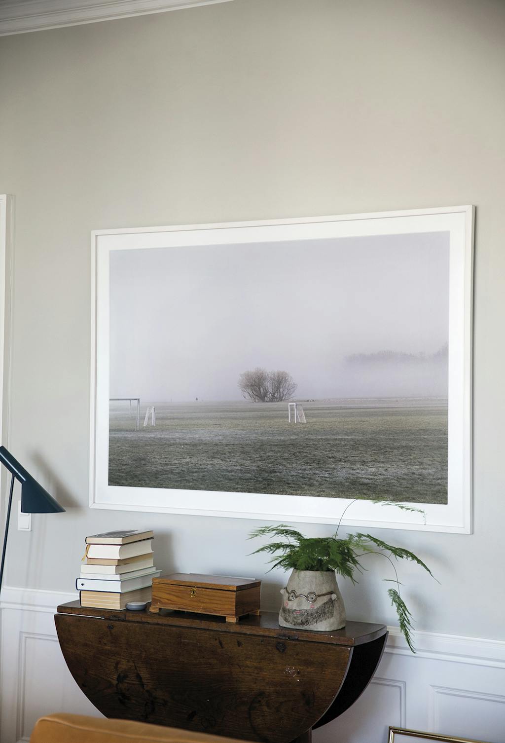 Sif Meincke foto, ronde opklap eetafel vintage.