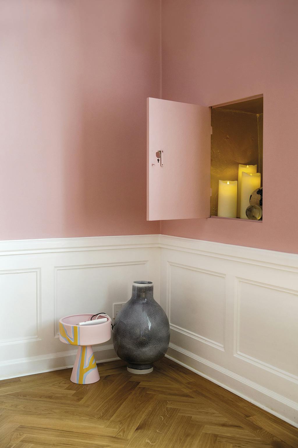 Kähler Design vazen, voor lambrisering. 