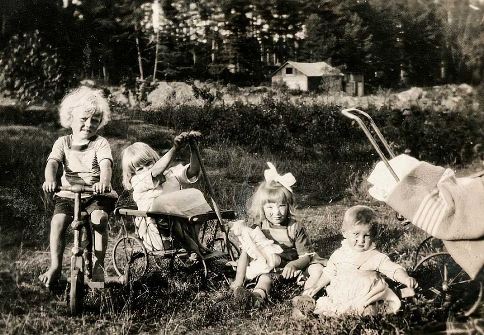 Tore Wretman på cykel under tidigt 1920-tal.