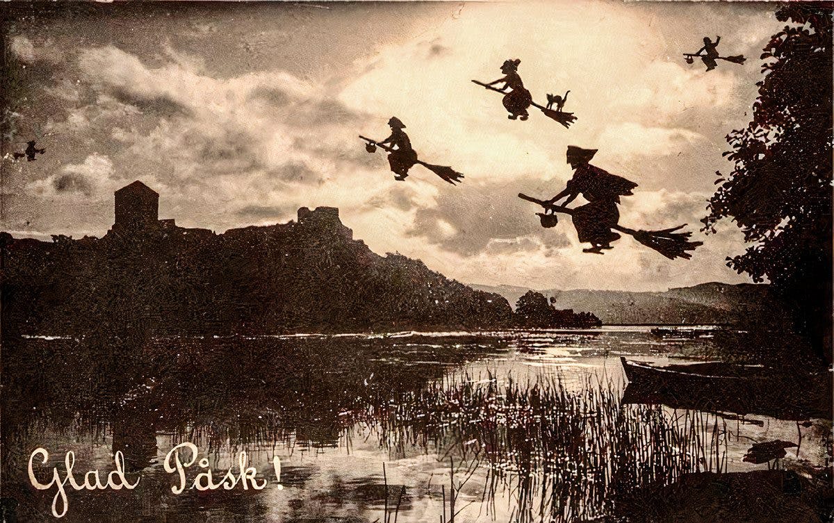 Påsken firas i Sverige till minne av Jesu uppståndelse, en tradition som kombinerar kristna och folkliga inslag.