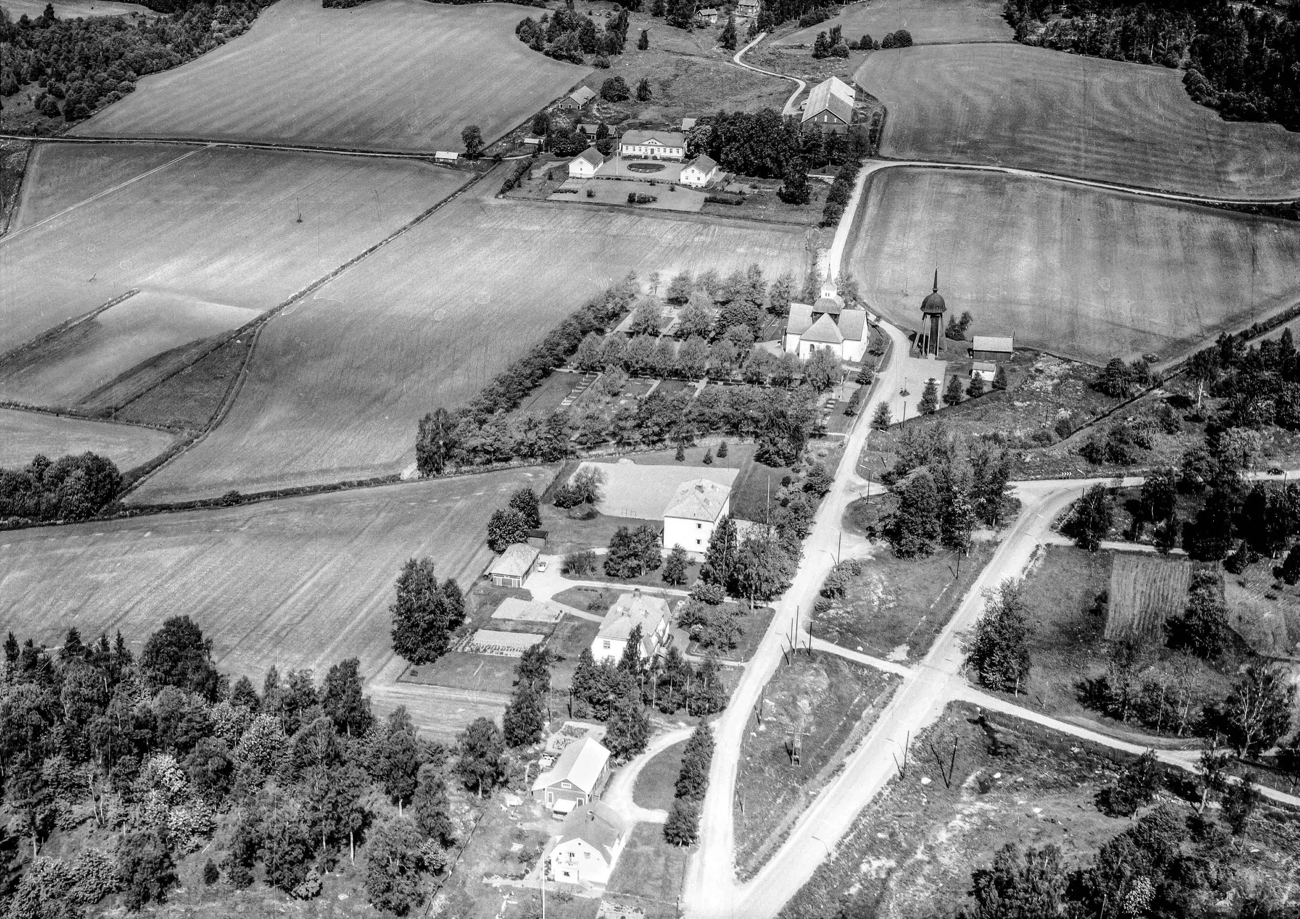 Björn Afzelius föddes i Hakarp