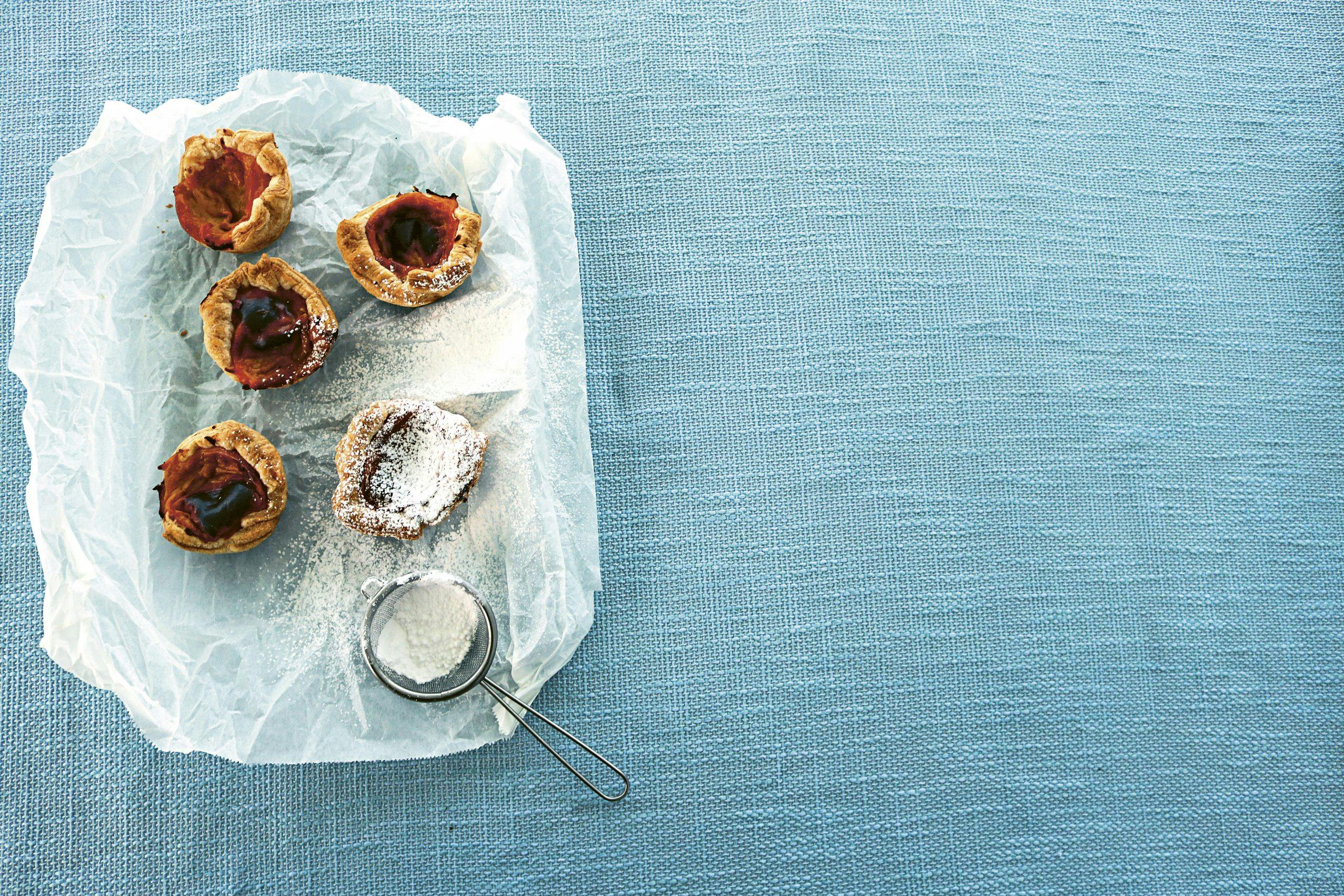 Portugisisk pastéis de nata med brunost