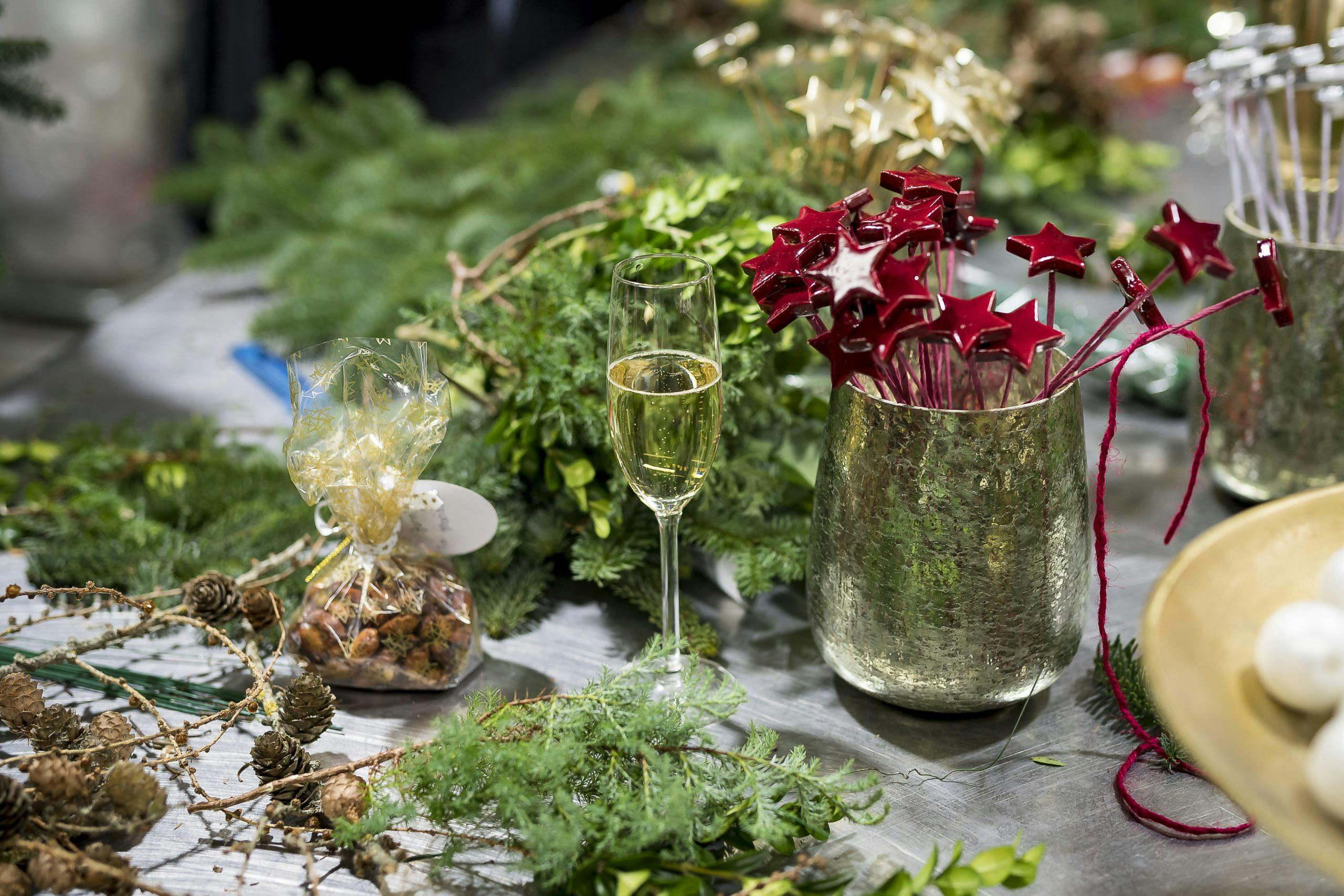 Finn Schjøll sitt juleverksted. 