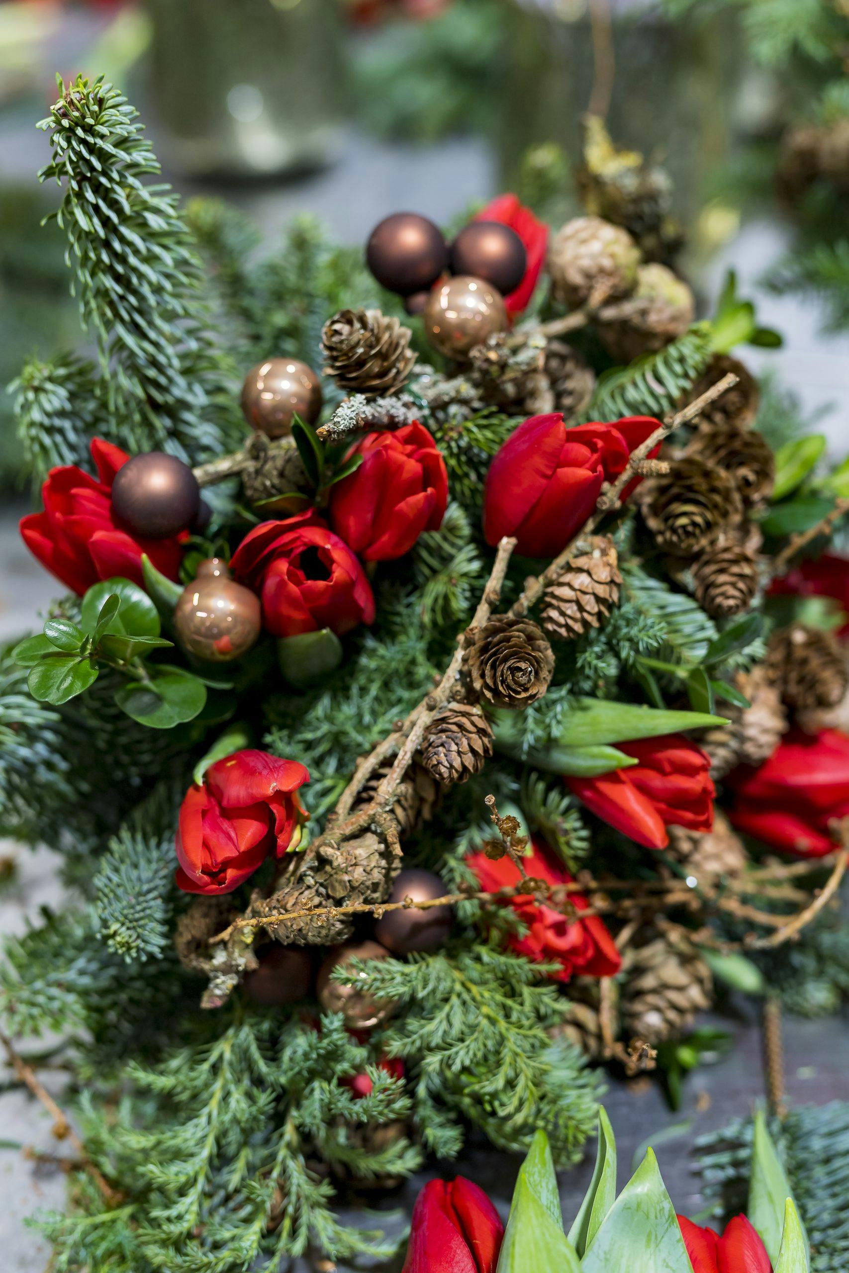 Finn Schjøll, tulipanbukett til jul