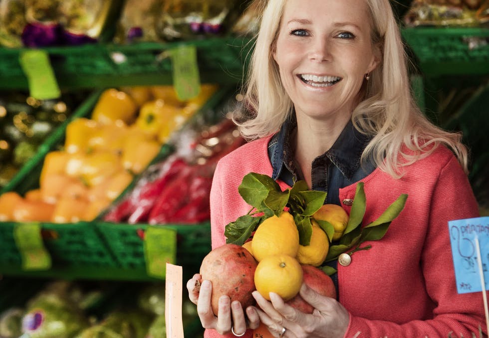 BERIT NORDSTRAND: Ifølge Berit Nordstrand kan du kjøpe honning i vanlige matbtuikker - bare pass på at den er kaldslynget.
