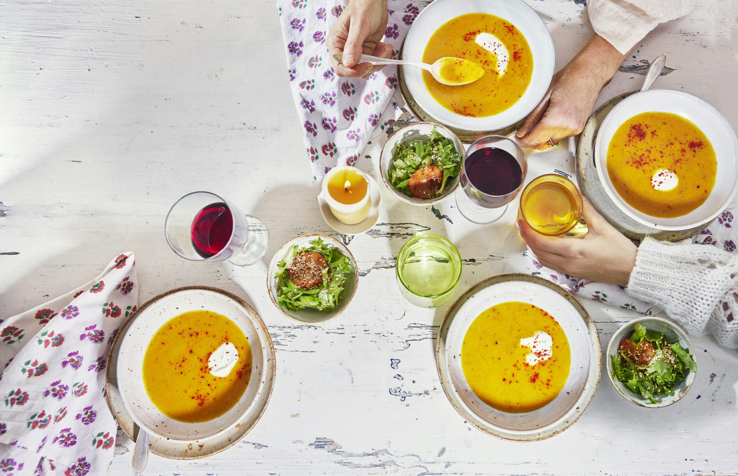 Vårvintermeny AOM VARVINTERMIDDAG 2024 INTROBILD ROSTA Gresskarsuppe