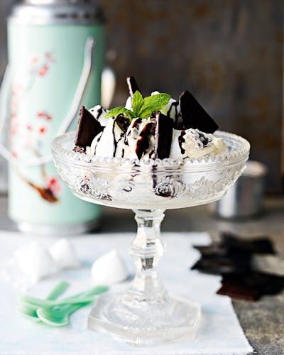 Hoffdessert med after eight Hoffdessert med after eight