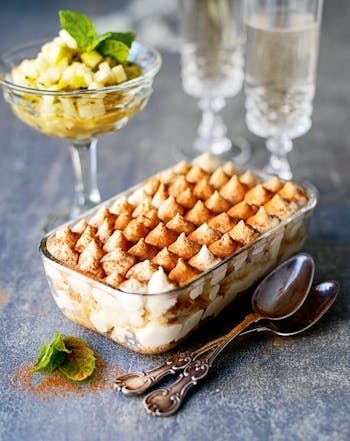 Julepunsjkake med eplekompott Julepunsjkake med eplekompott