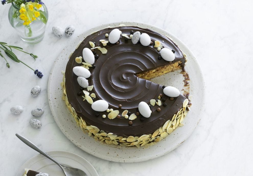 Mandelkake med sjokoladeganache