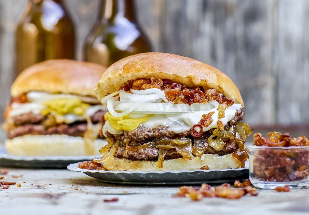 Oppskrift på hamburger deluxe