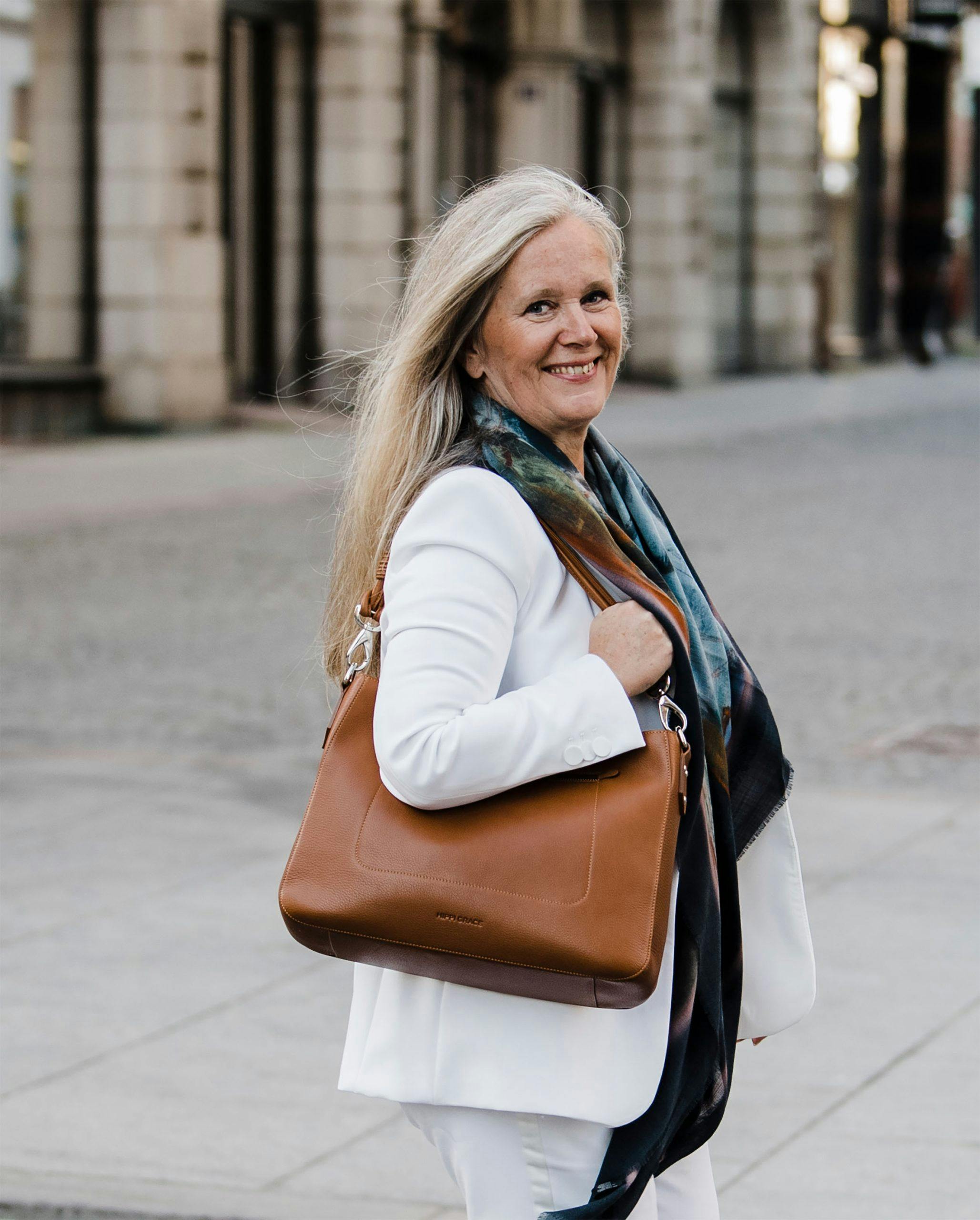 Toril bak hippi grace