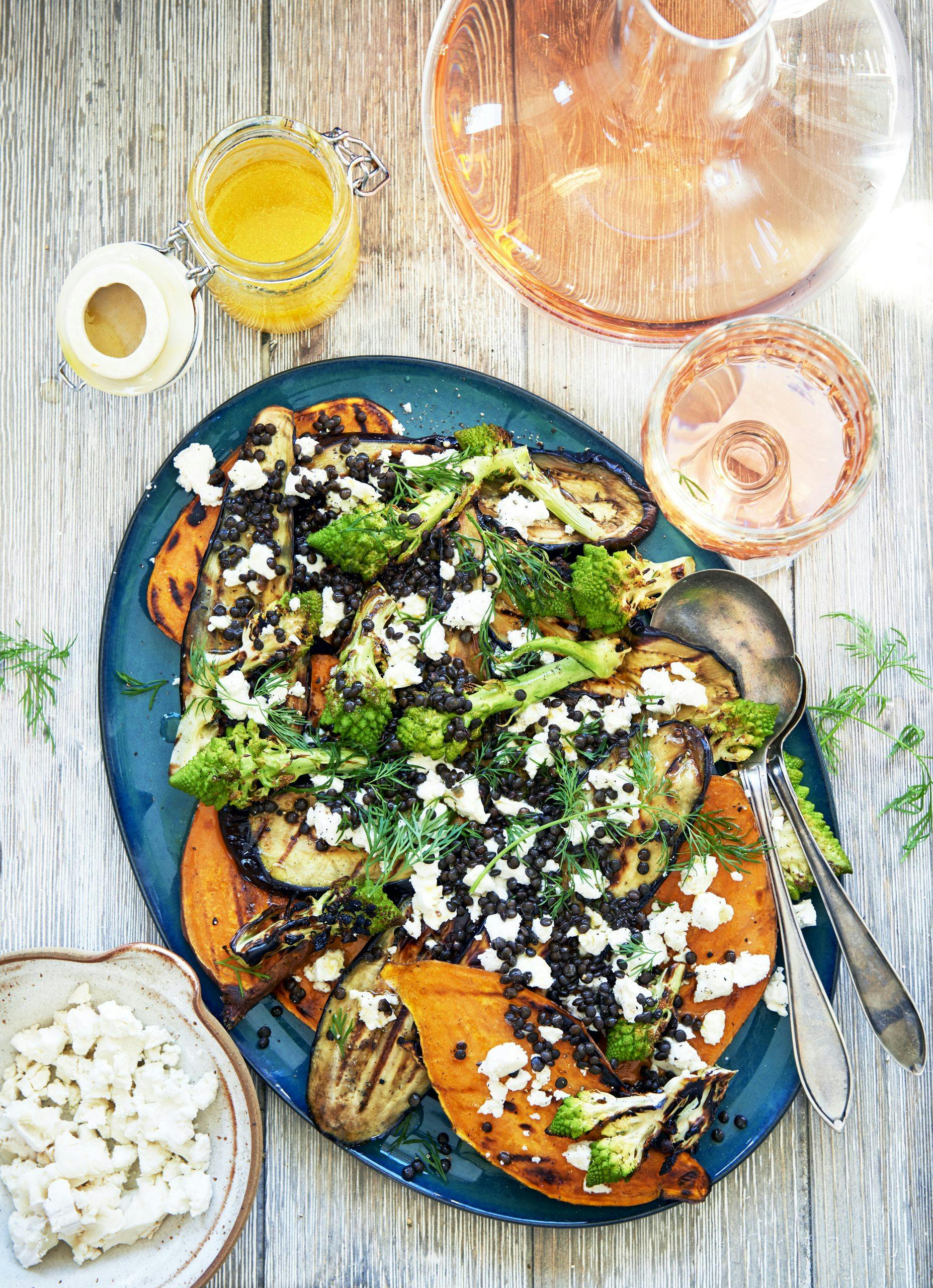 Fargerik salat: grillet salat