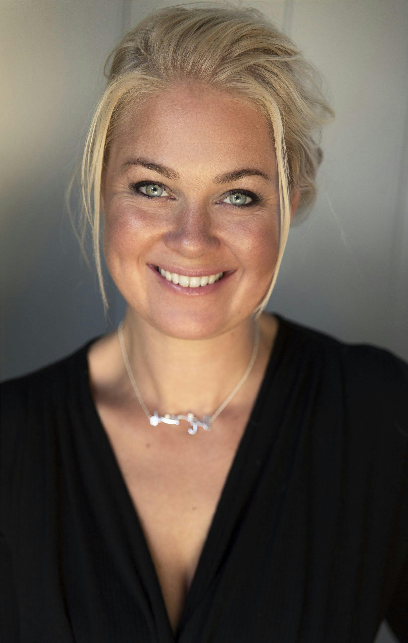 Björg Thorhallsdottir