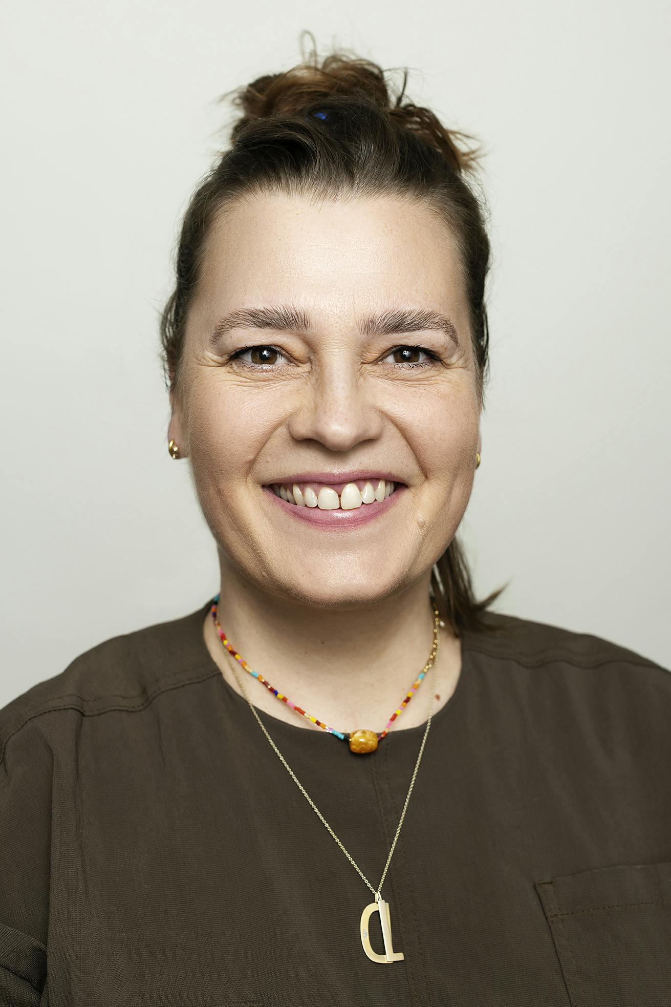 Etter behandling med brynsløft