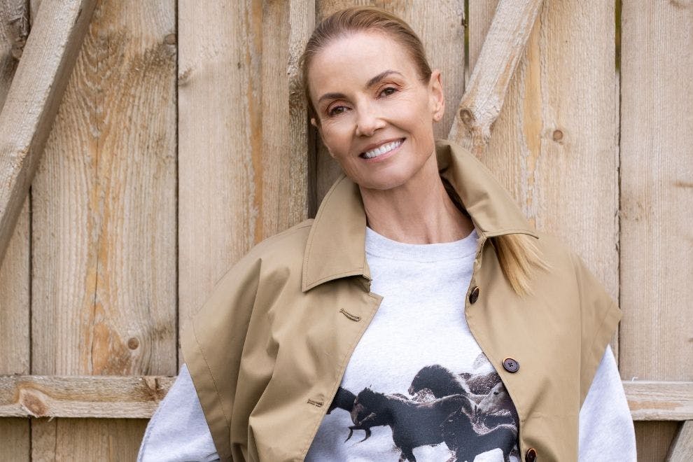 Slik styler du en trenchcoat