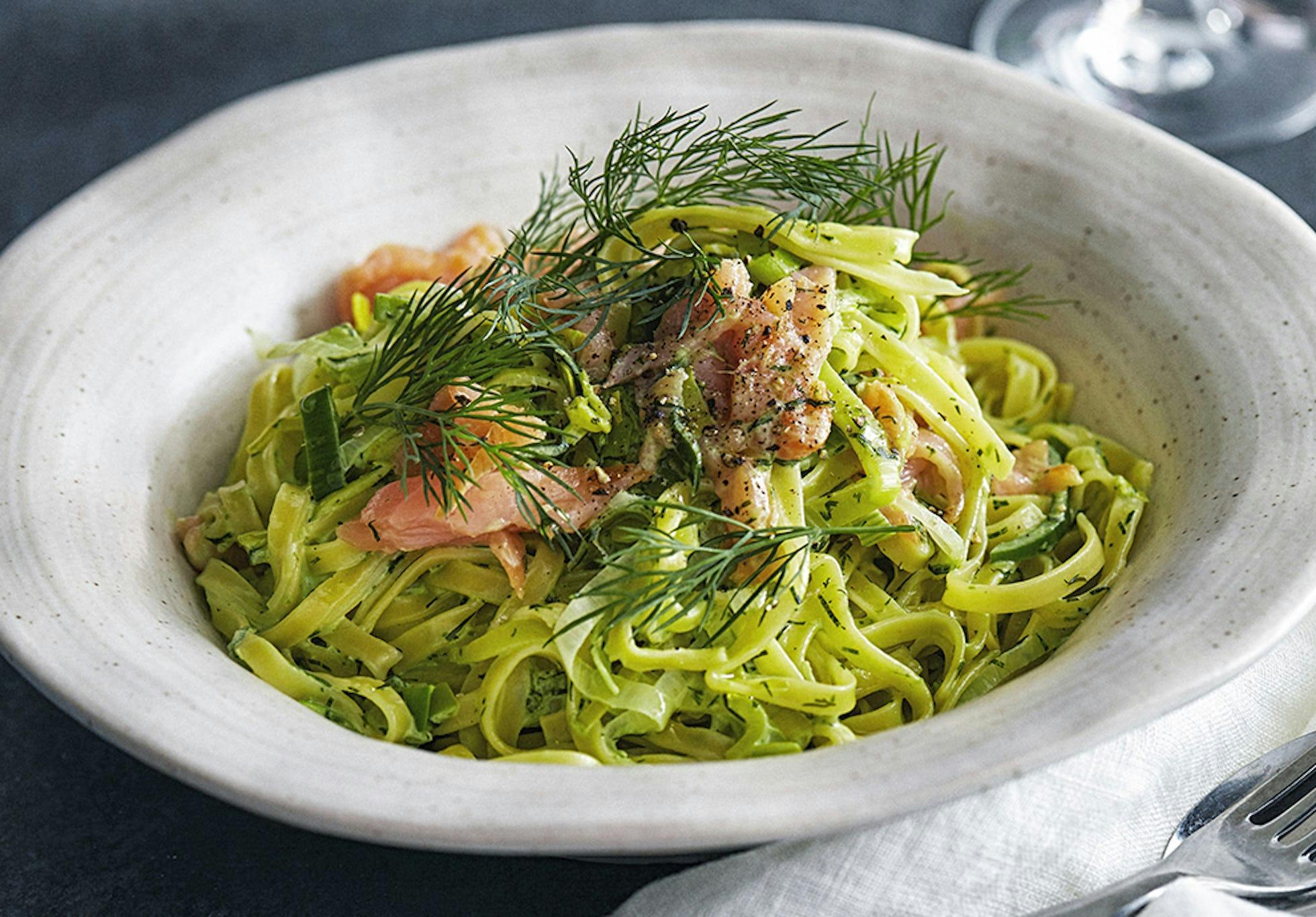 dillpasta oppskrift med laks