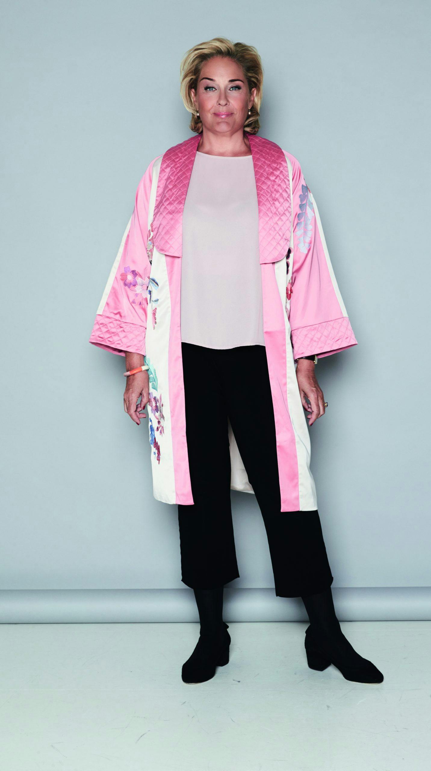 Lang jakke: formfull kropp, kroppsfasong, blazer, jakke til ulike kroppsfasonger