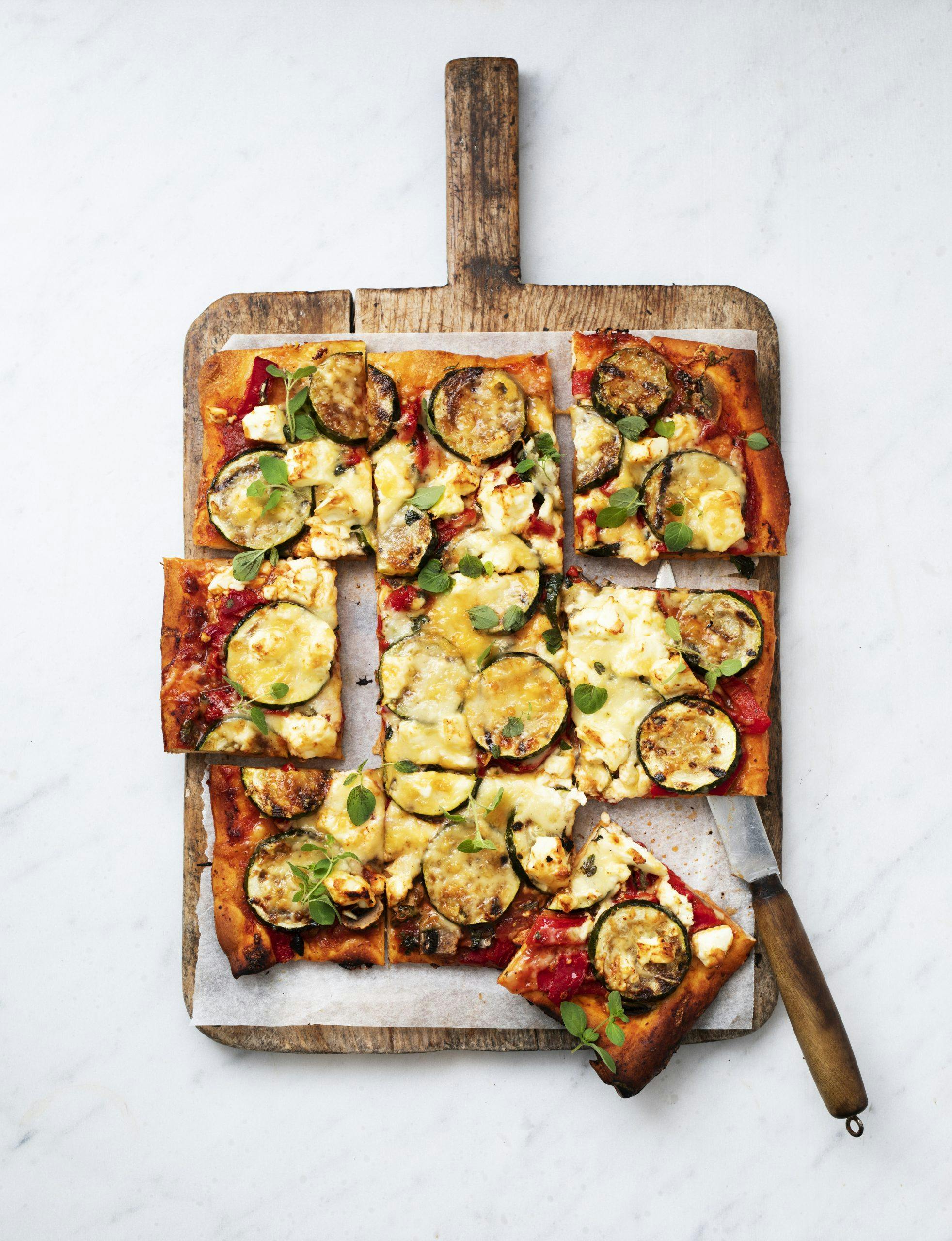 enkel vegetar pizza oppskrift