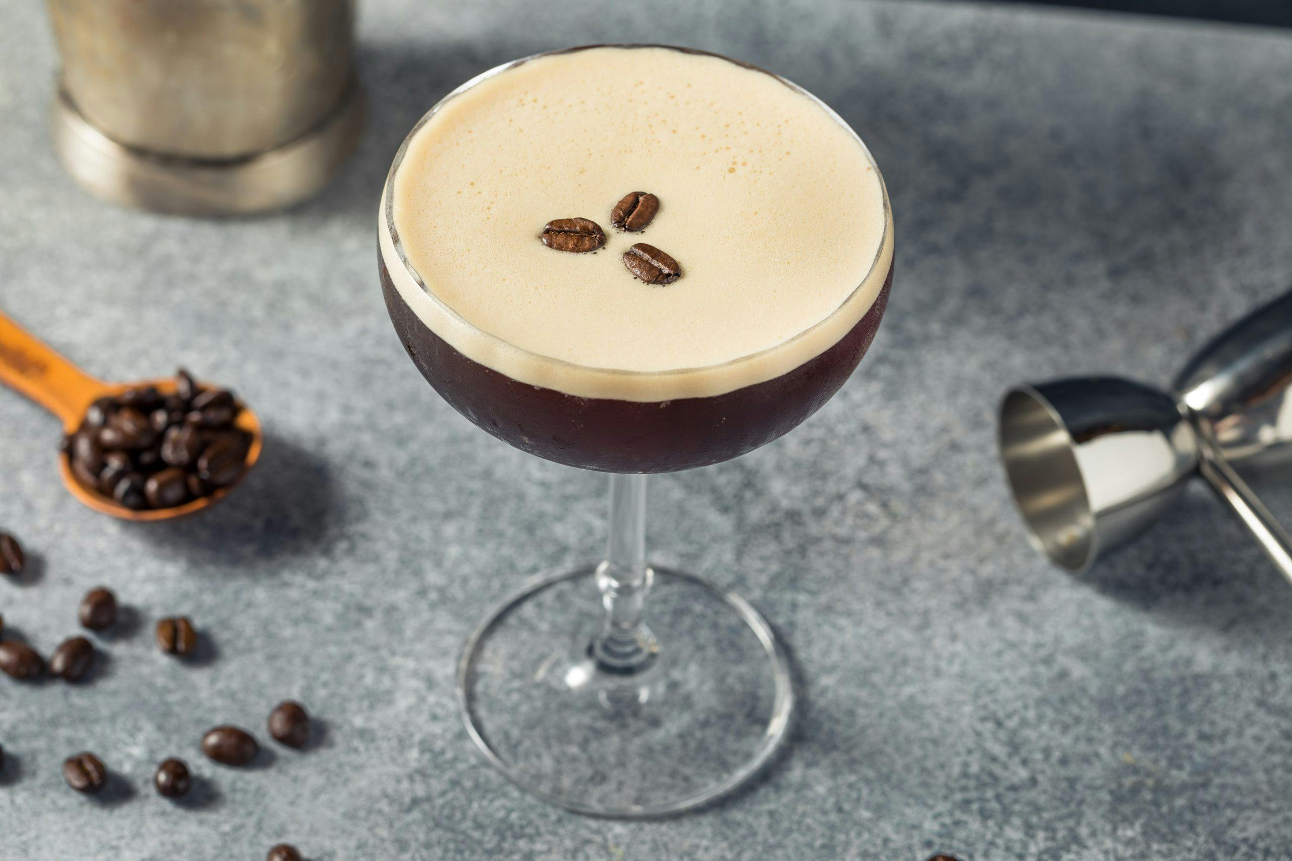 Espresso Martini oppskrift kaffebønner