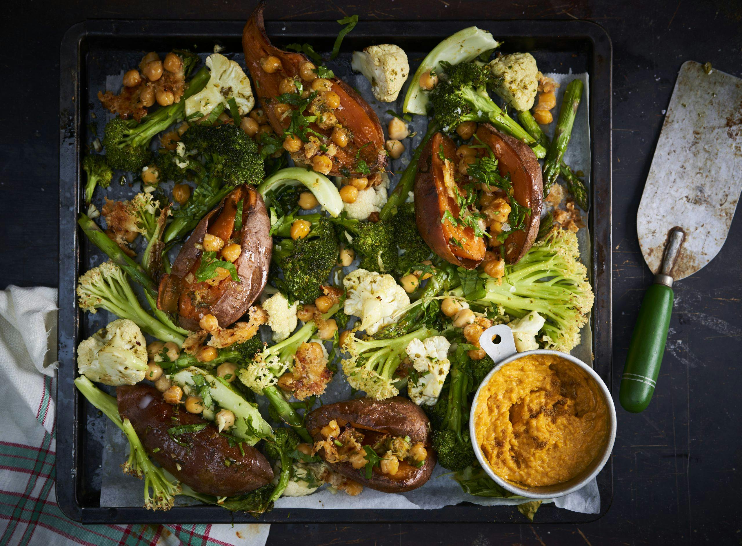 søtpotet brokkoli og hummus hverdagsmat