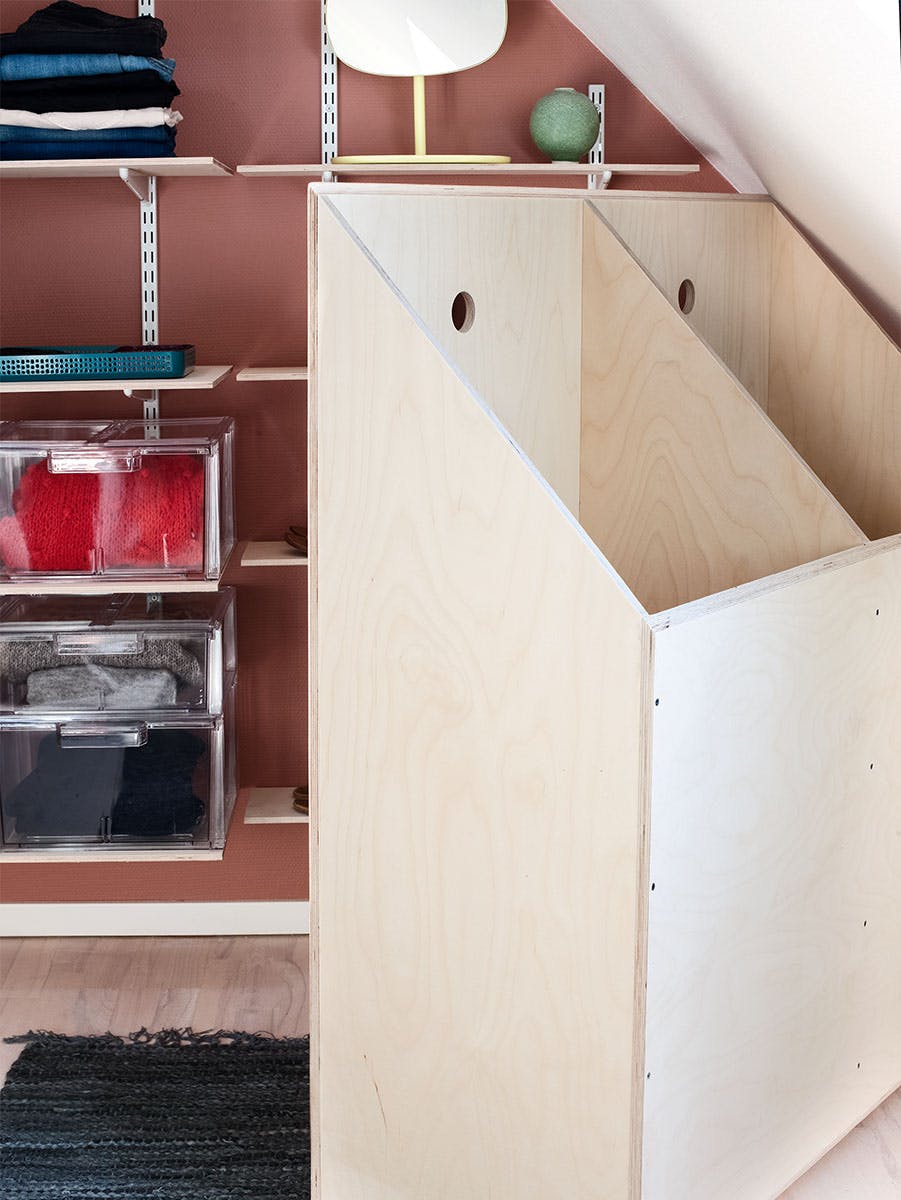 Smart oppbevaring: Lag en garderobeløsning med en hjemmelaget, smart oppbevaringsboks.