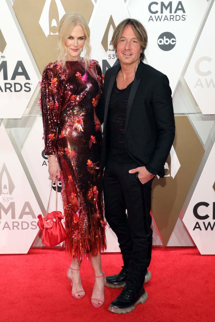 gettyimages 1187499899 Nicole Kidman Keith Urban på rød løper CMA Awards