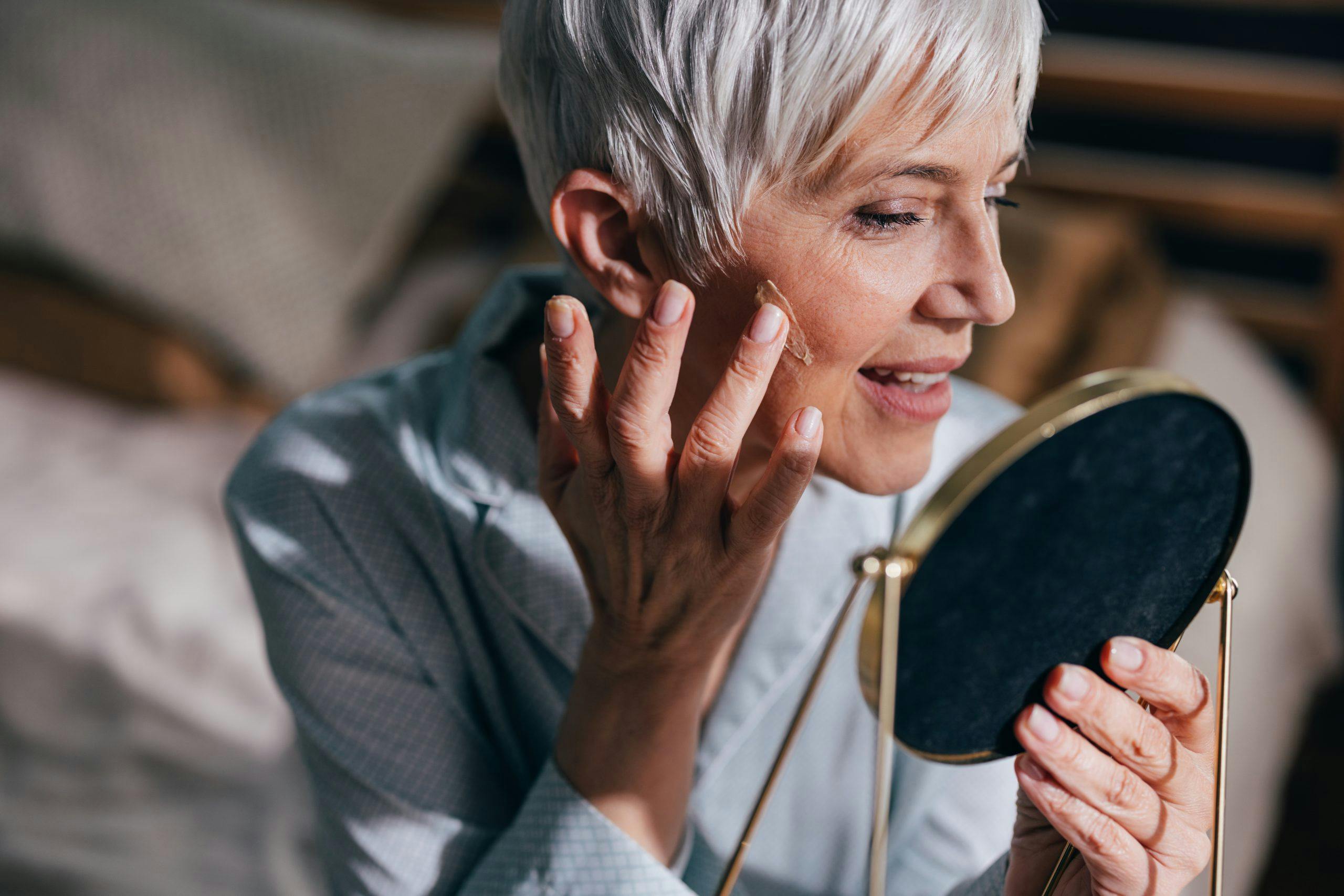 gettyimages 1489663344 enhceoxN3 KYy sminke grått hår