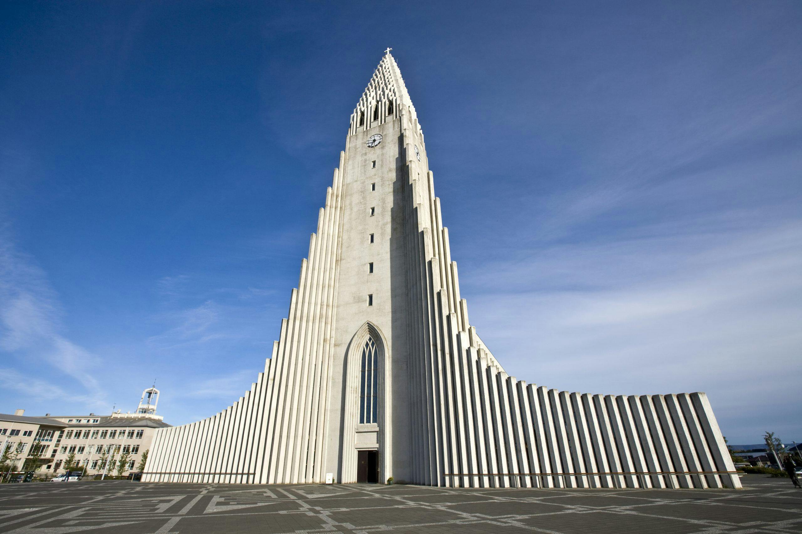gettyimages 157294583 0xm5O8ZXY36cnYiANF1J Hallgrimskirkja i Reykjavik, Island