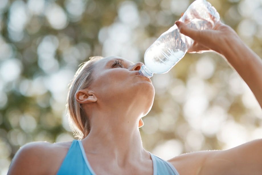 Tørstedrikk: mengde vann hver dag