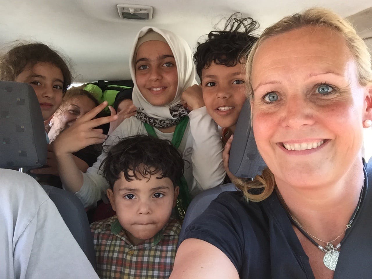 Full bil: årets modigste kvinne