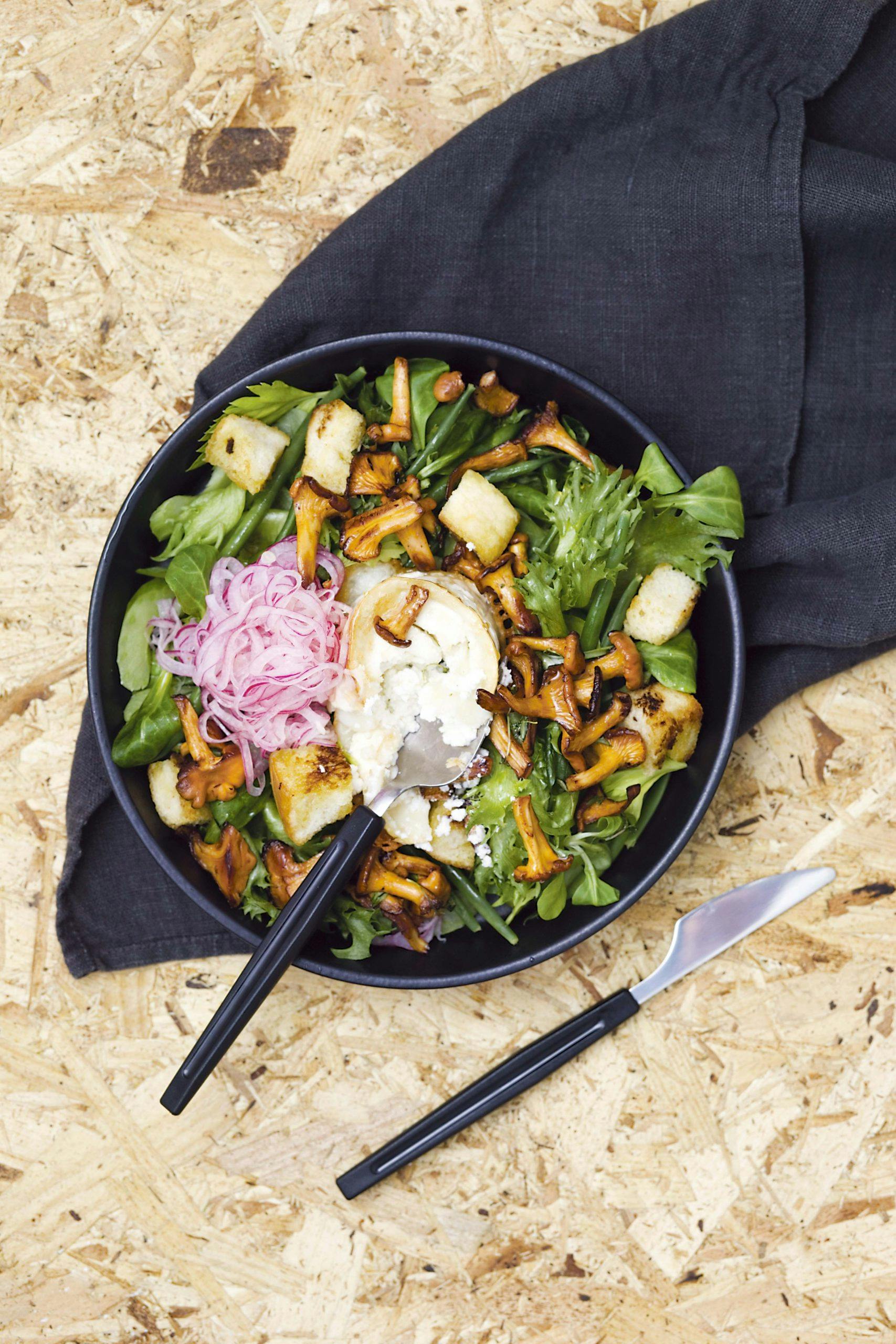 kantareller mg 8637 yDjv8dZta5iFicoKpbMz oppskrift salat med kantarell