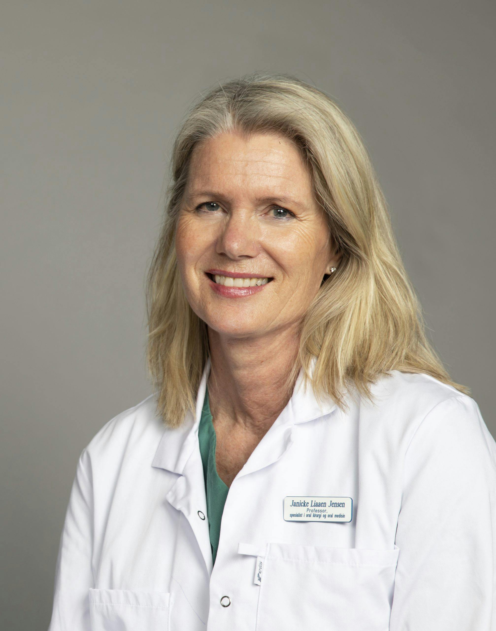 klinisk foto 2v1a5455redigert tyhP 6Ef MjW Professor Janicke Cecilie Liaaen Jensen leder ved Avdeling for oral kirurgi og oral medisin, Det odontologiske fakultet, UiO.