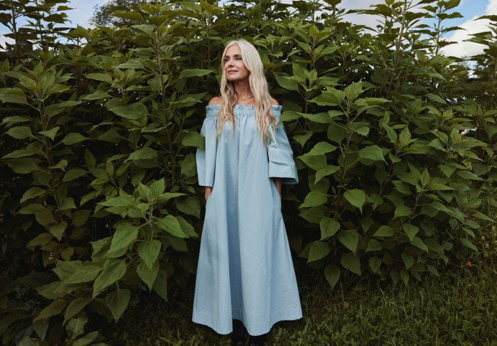 Linn Stokke i hagen